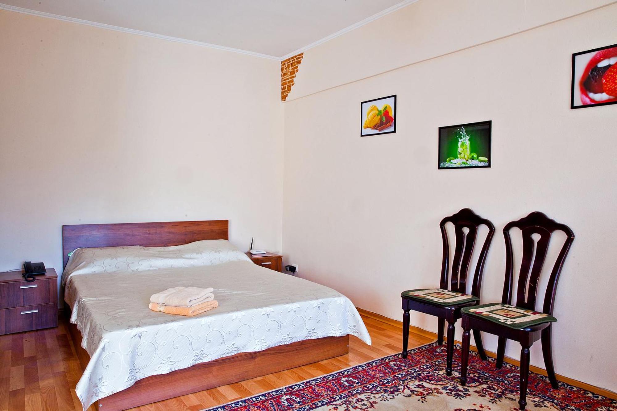 Lessor Centre Apartments الماتي الغرفة الصورة