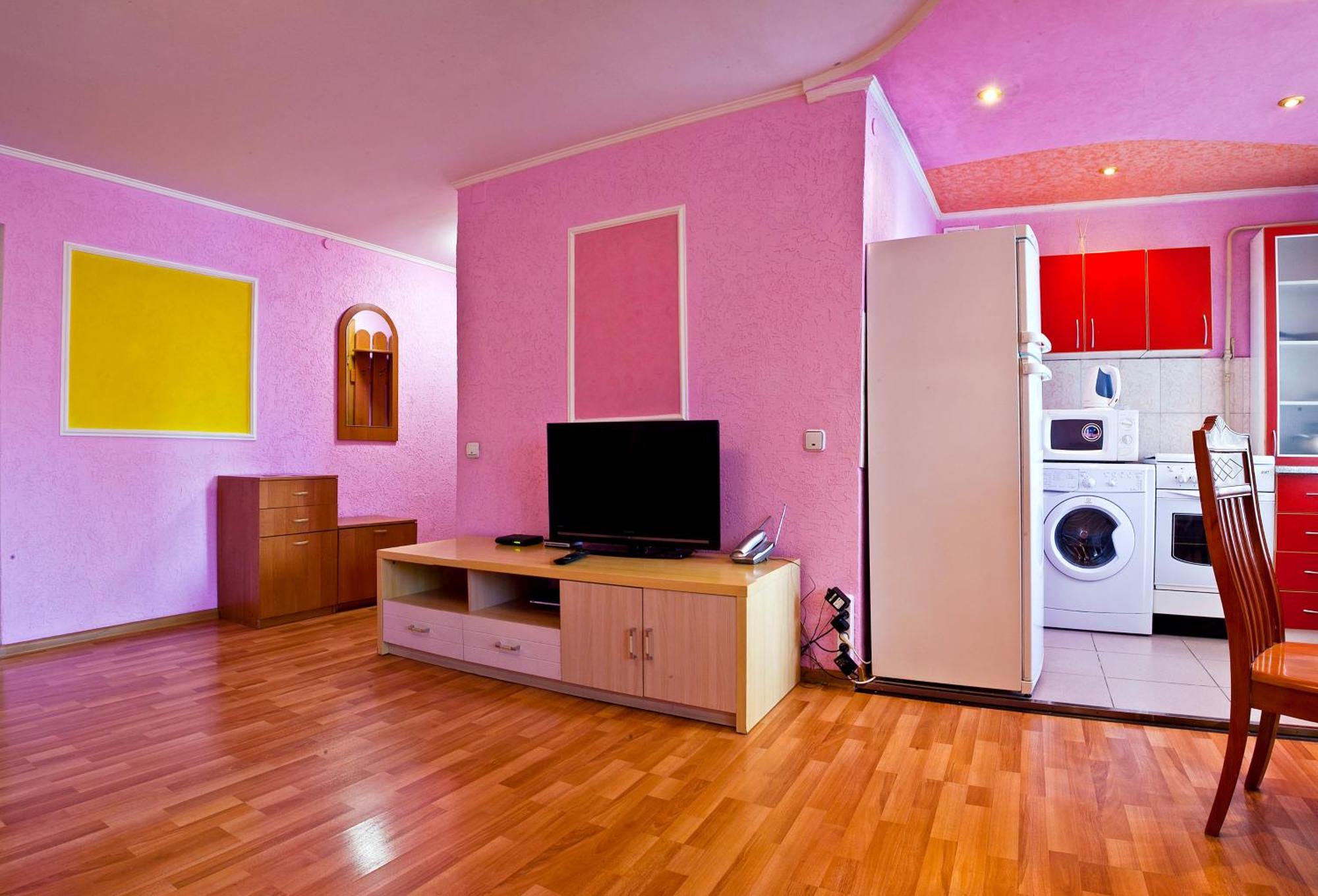 Lessor Centre Apartments الماتي الغرفة الصورة