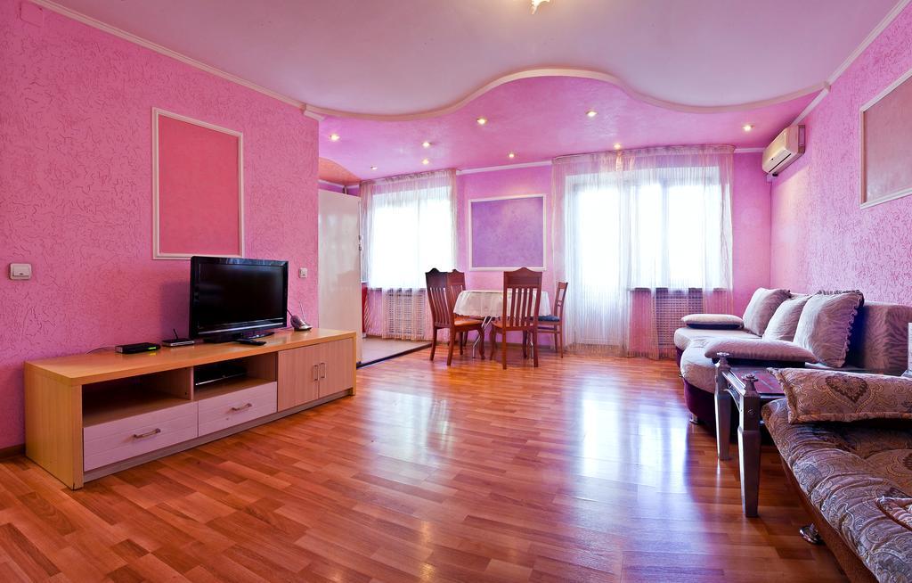 Lessor Centre Apartments الماتي الغرفة الصورة