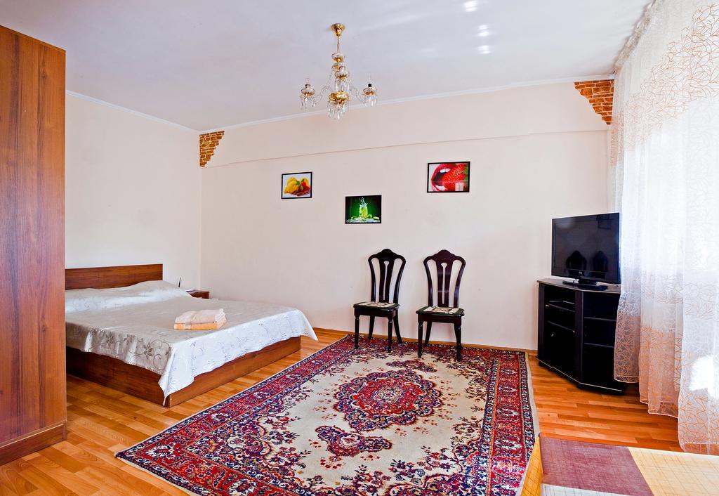 Lessor Centre Apartments الماتي الغرفة الصورة